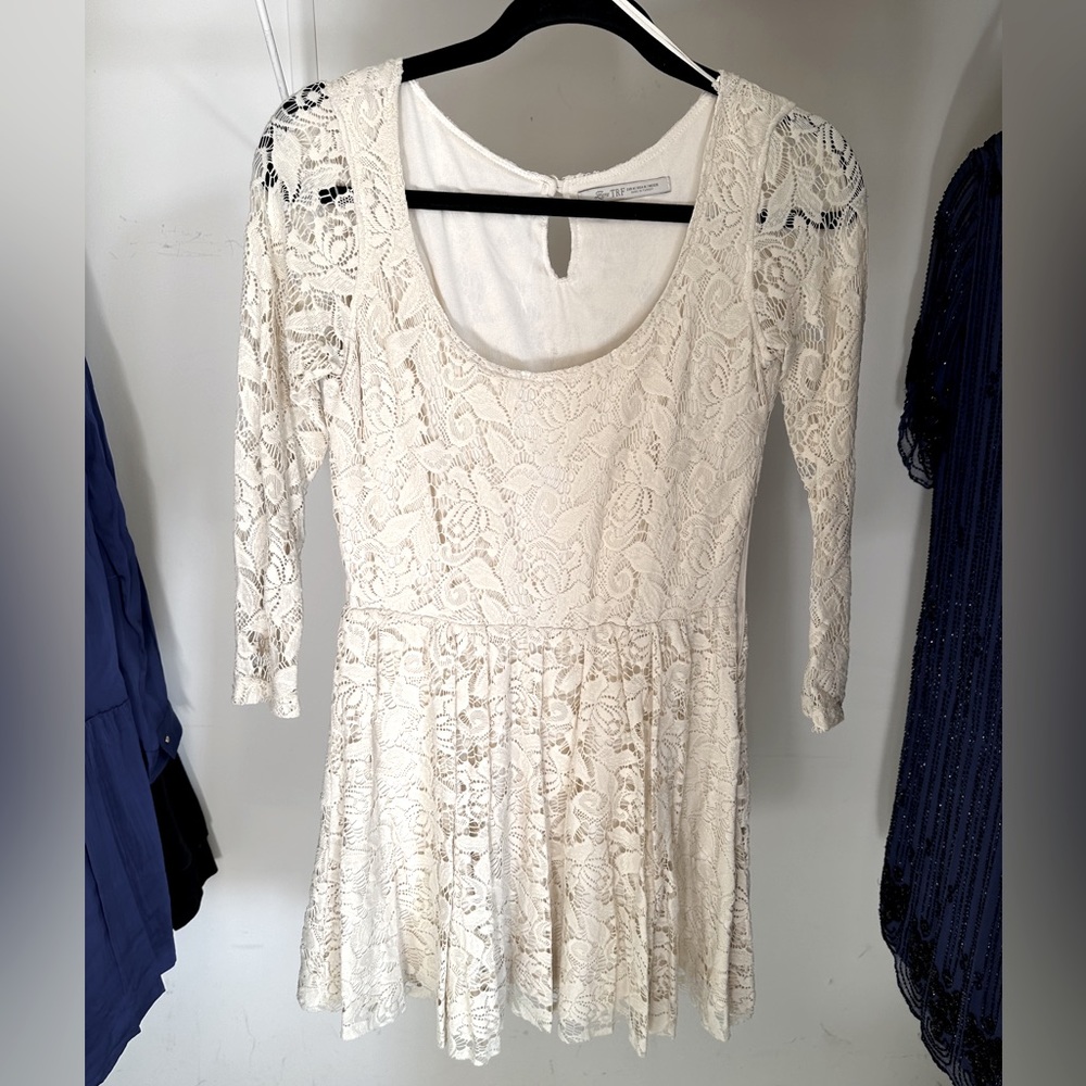 ZARA TRF Babydoll mini dress in Ivory Sz Medium